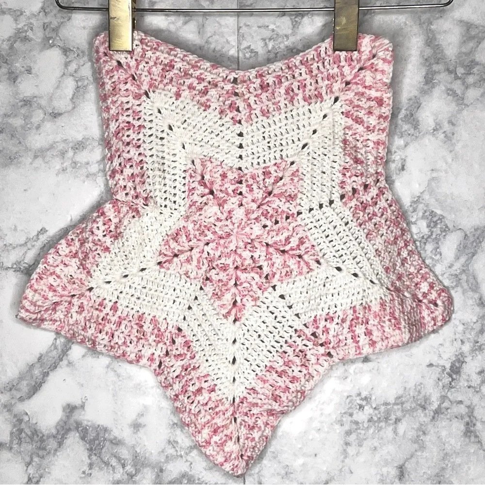 HandMade Crochet Star Shaped Pink White Center Piece / Wall Decor PinkRainCloud